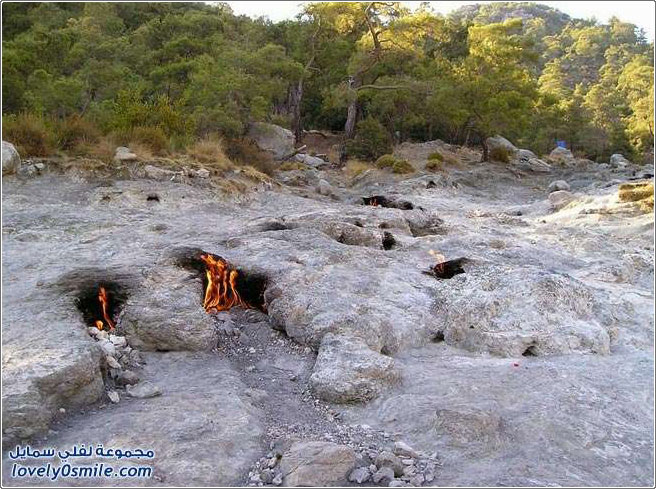 الصخور المشتعلة في كايميرا بتركيا