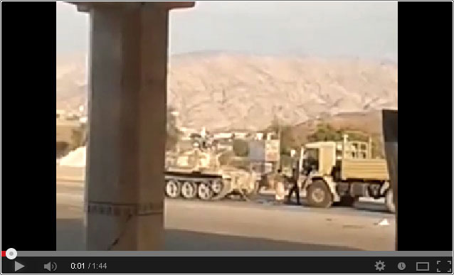 فيديو: دبابة عسكرية يمنية تدهس جندي بالخطأ + عشرة كلمات تدمر الطفل