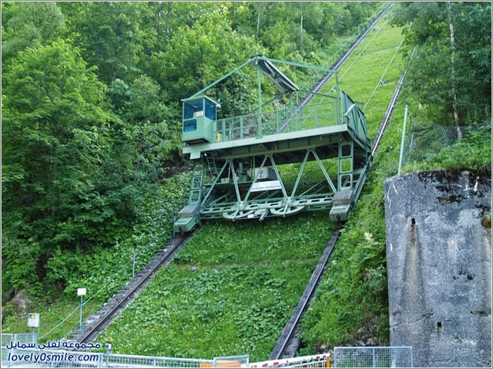 القطار المائل في كابرون في النمسا