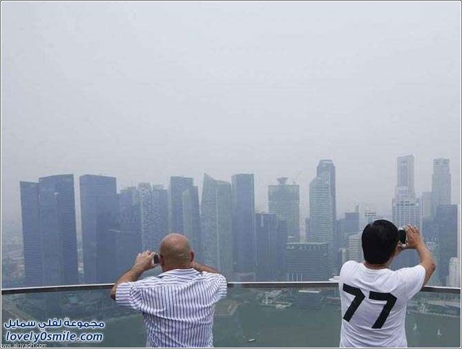 الدخان يغطي سنغافورة