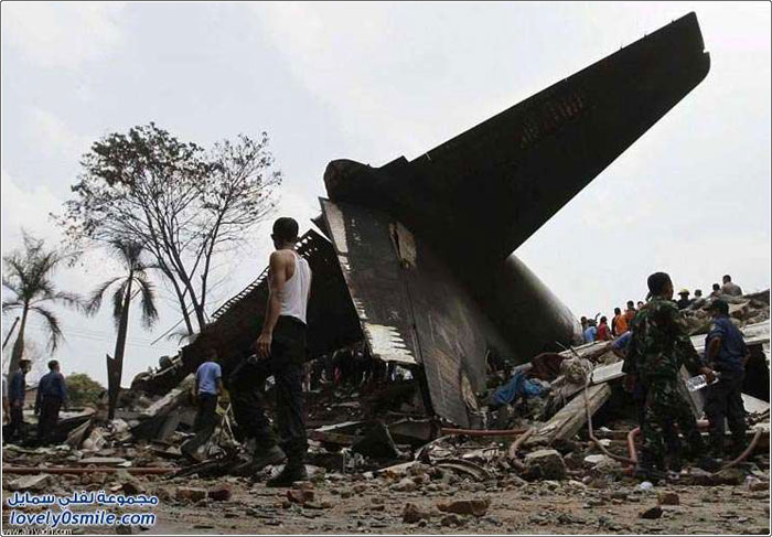 تحطم الطائرة العسكرية الإندونيسية