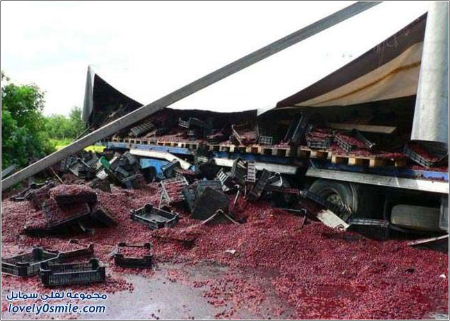 صور حادث شاحنة الكرز