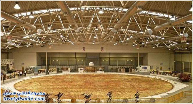 أكبر بيتزا في العالم