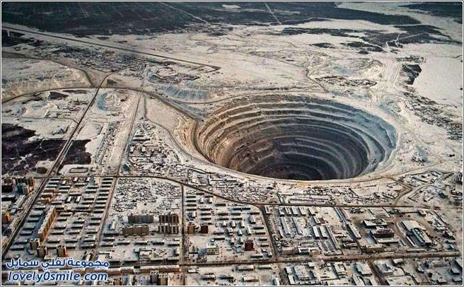 منجم الماس المهجور (مير) في روسيا